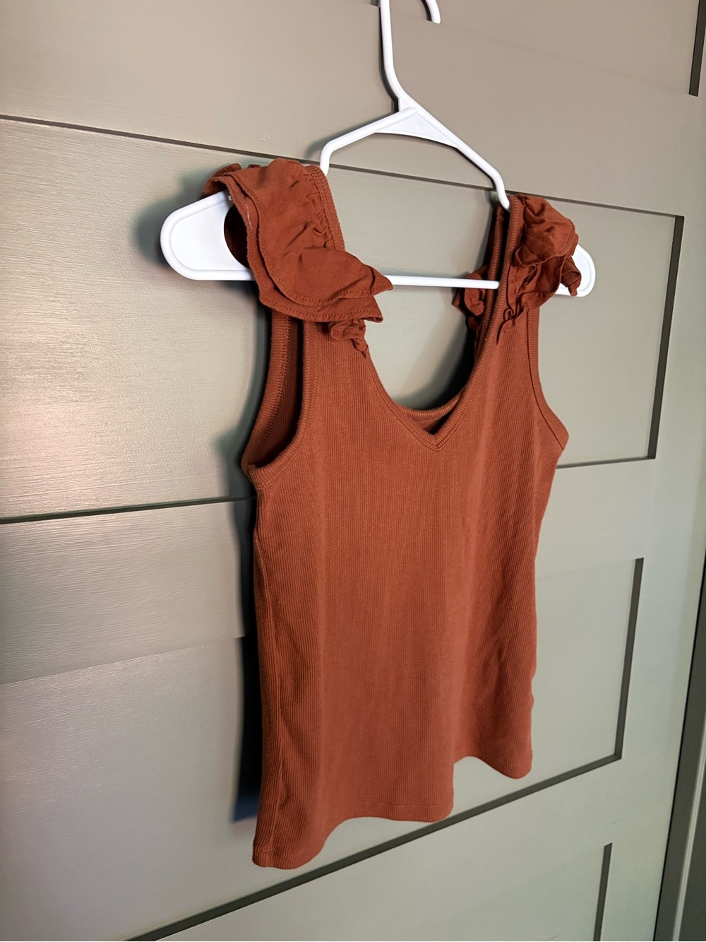 Old Navy Rust Ruffle-Shoulder Tank Top - Women